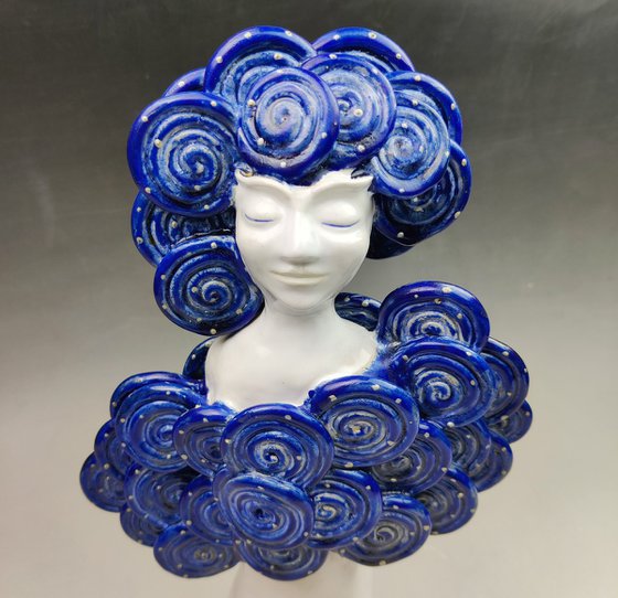Ceramic | Sculpture | Queen of the Clouds