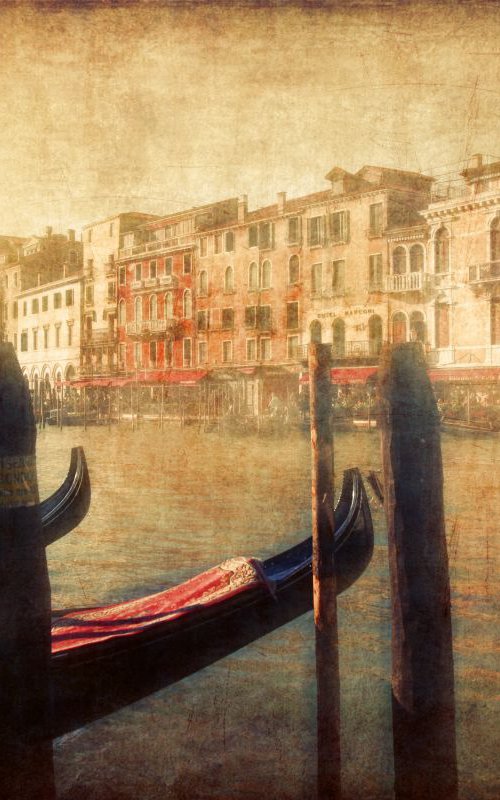 Venice in light by Nadia Attura