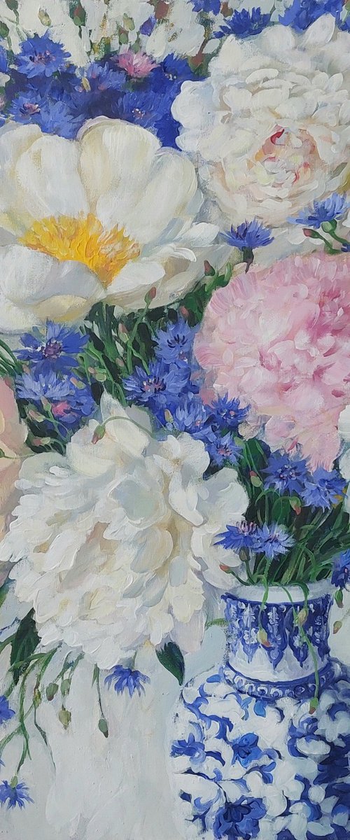 ”Grace in Porcelain” by Anna Silabrama