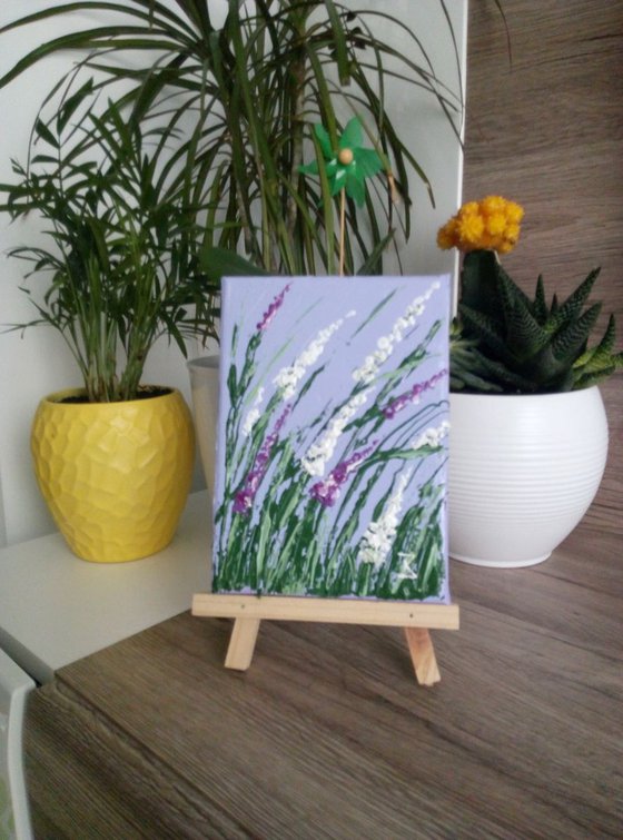 Breeze in the field + Easel or Frame, miniature