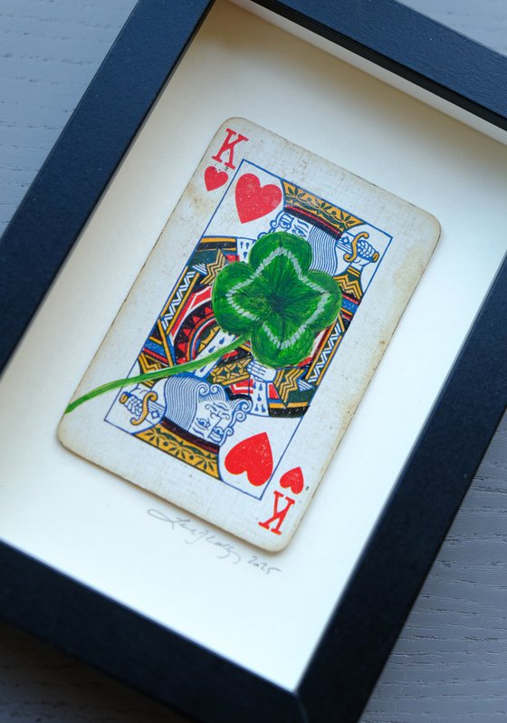 A little bit of luck (king of hearts)