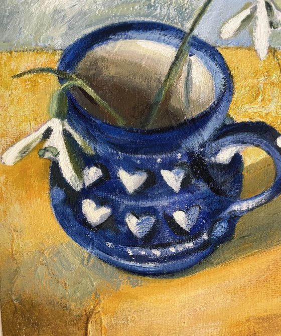 Snowdrops in love heart cup