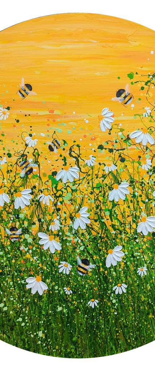 Bee utiful Sunny Delight #14 by Lucy Moore