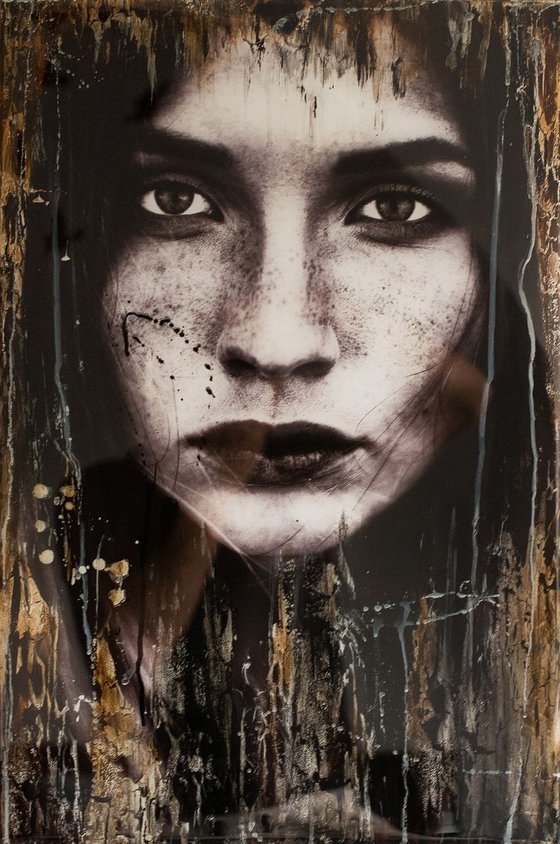 "Cisca" (60x40x3cm) - Unique portrait artwork on wood (abstract, portrait, original, epoxy, painting, acrylic, oil, coffee)