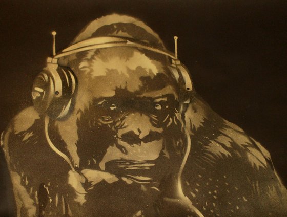 GORILLA IN THE GROOVE (HU)