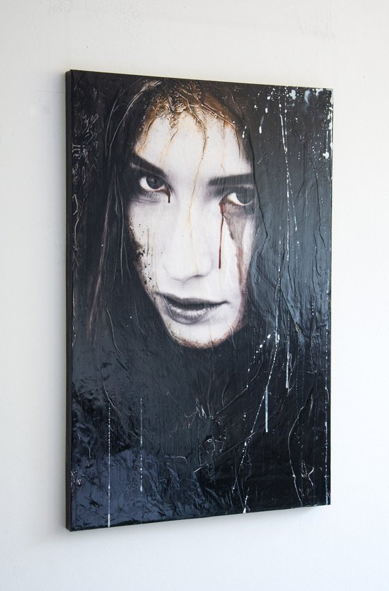 "Cry no more" (75x50x2.5 cm) - Unique portrait artwork on wood (abstract, portrait, gold, original, resin, beeswax, painting)