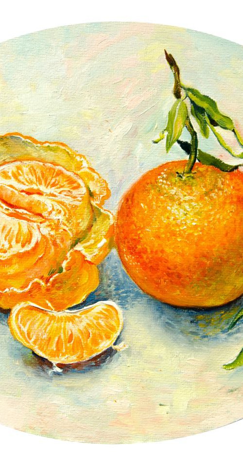 Clementine. Oval canvas by Daria Galinski