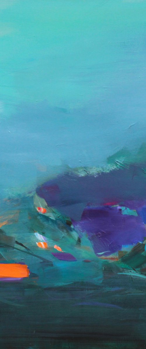 Hidden violet by Ute Laum