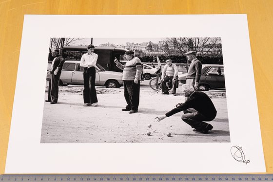 Precision throw - Jeu de boules along the Seine - Paris  1973