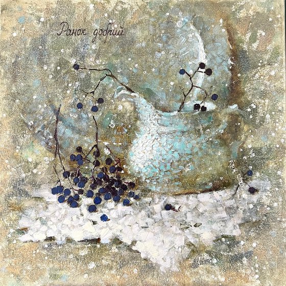 White cup winter berries