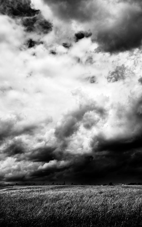 The storm by Robert Kohlhuber