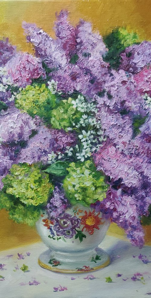 Lilac bouquet still life by Jane Lantsman