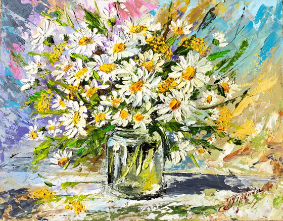 "THE DAISIES IN GLASS VASE"