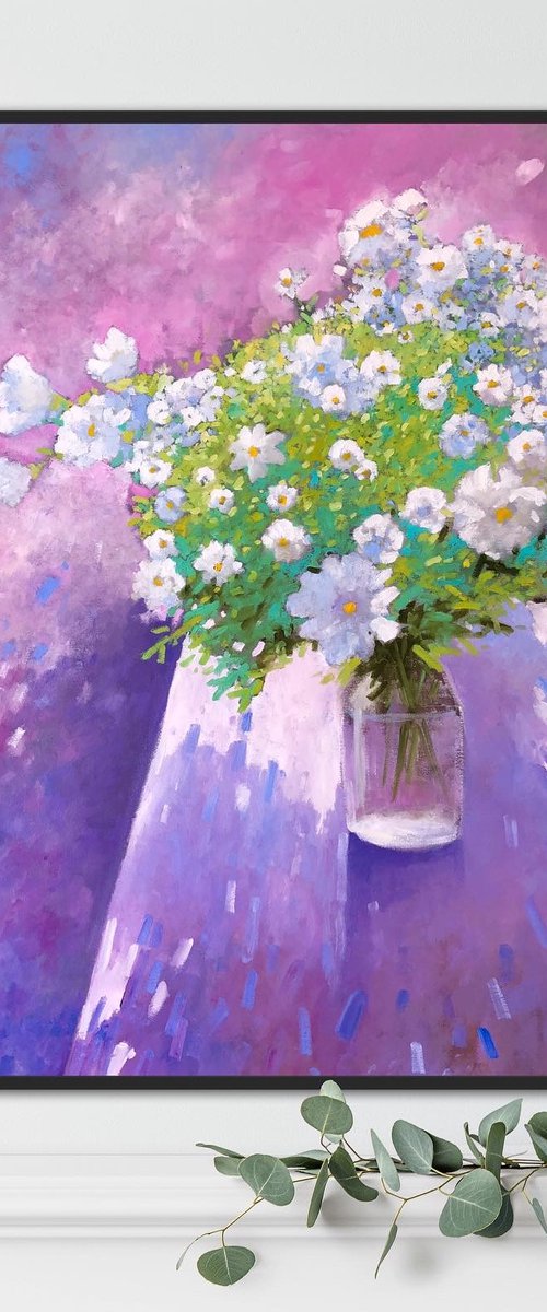 White flowers in vase by Volodymyr Smoliak