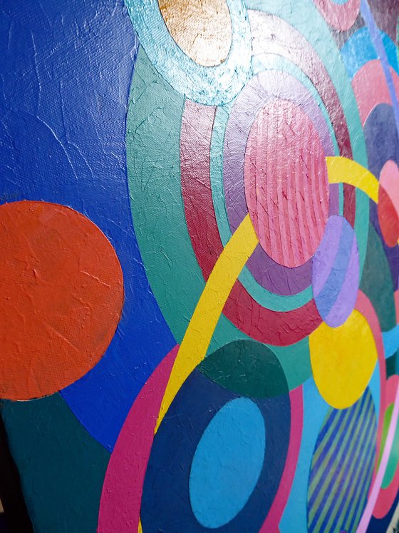 A DANCE OF CIRCLES