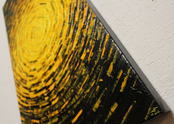 Fragmented yellow burst