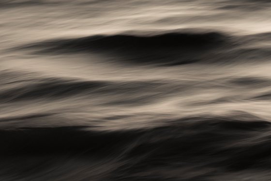 The Uniqueness of Waves XII | Limited Edition Fine Art Print 1 of 10 | 90 x 60 cm