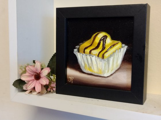 Little yellow fancie cake still life