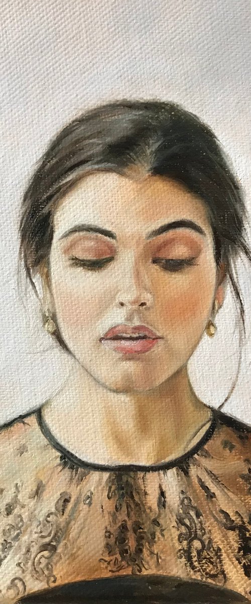 Original oil painting with a portrait of a woman "Evening" 20 * 20 cm by Irina Ivlieva
