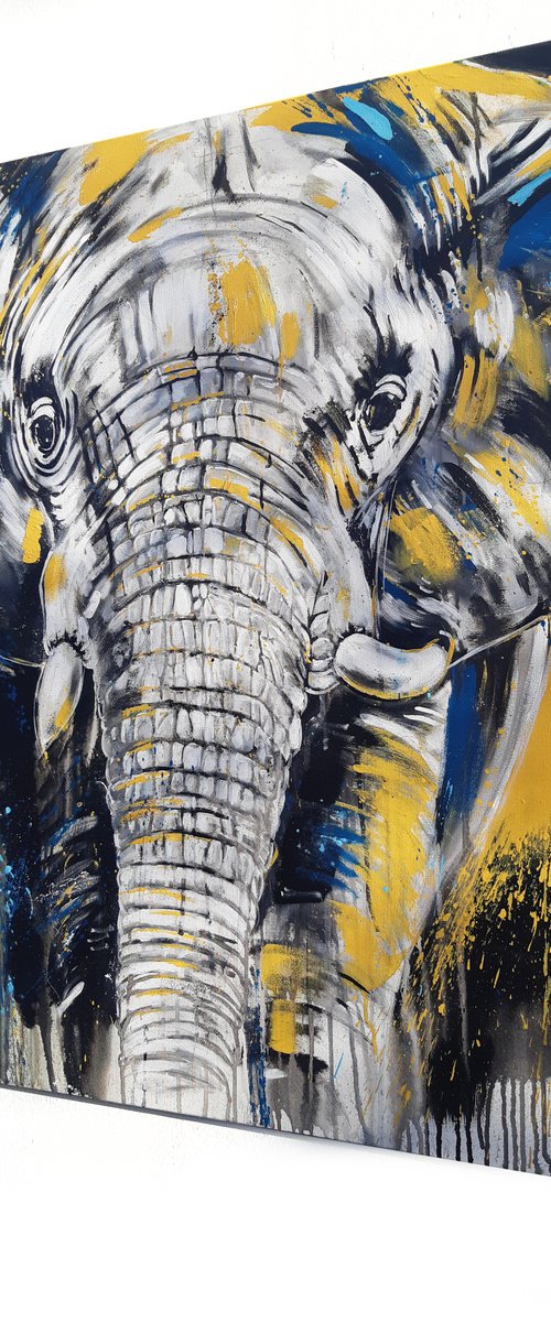 ELEPHANT #12 by Stefanie Rogge