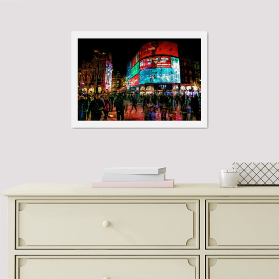 London Vibrations - Piccadilly Circus. Limited Edition 1/50 15x10 inch Photographic Print