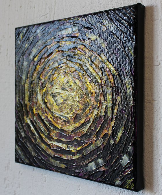 Small yellow-purple burst