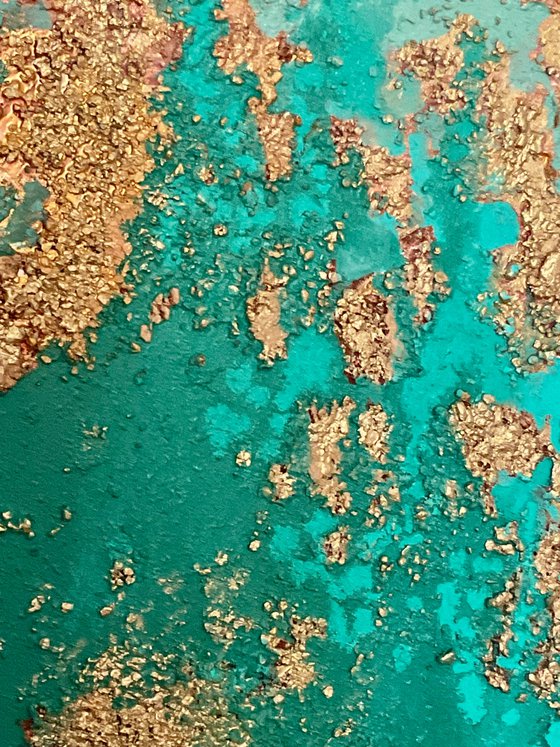 GOLD IN TURQUOISE