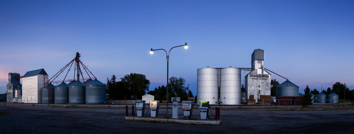 Photorealistic Cityscapes Photograph By Tom Hanslien, 59 X 24", General Mills Sperry Division, Ririe, Idaho, Original Artwork