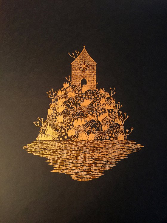 The Ruin (Gold on Black)