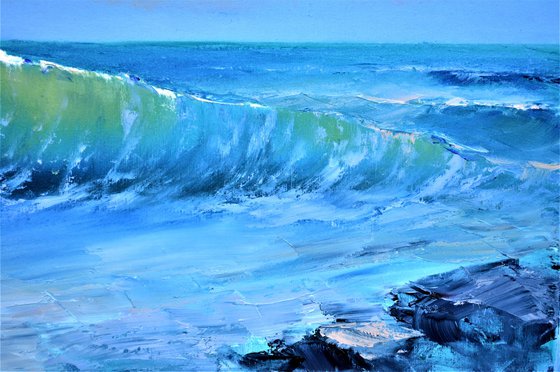 Seascape with transparent wave