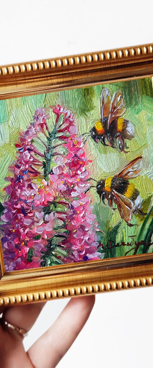 Bumblebee by Nataly Derevyanko