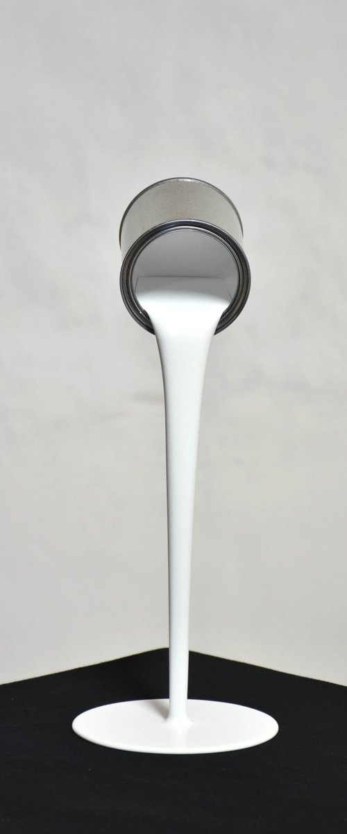 White paint by Yannick Bouillault