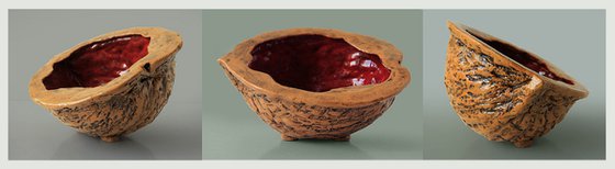 Ceramic | Sculpture | Red nut