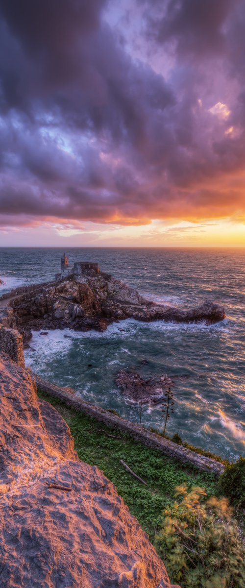 STORM IN PORTOVENERE by Giovanni Laudicina