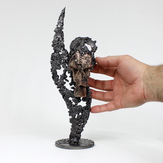 Flame rhinoceros 34-22 - Metal animal sculpture - head rhinoceros bronze and steel lace