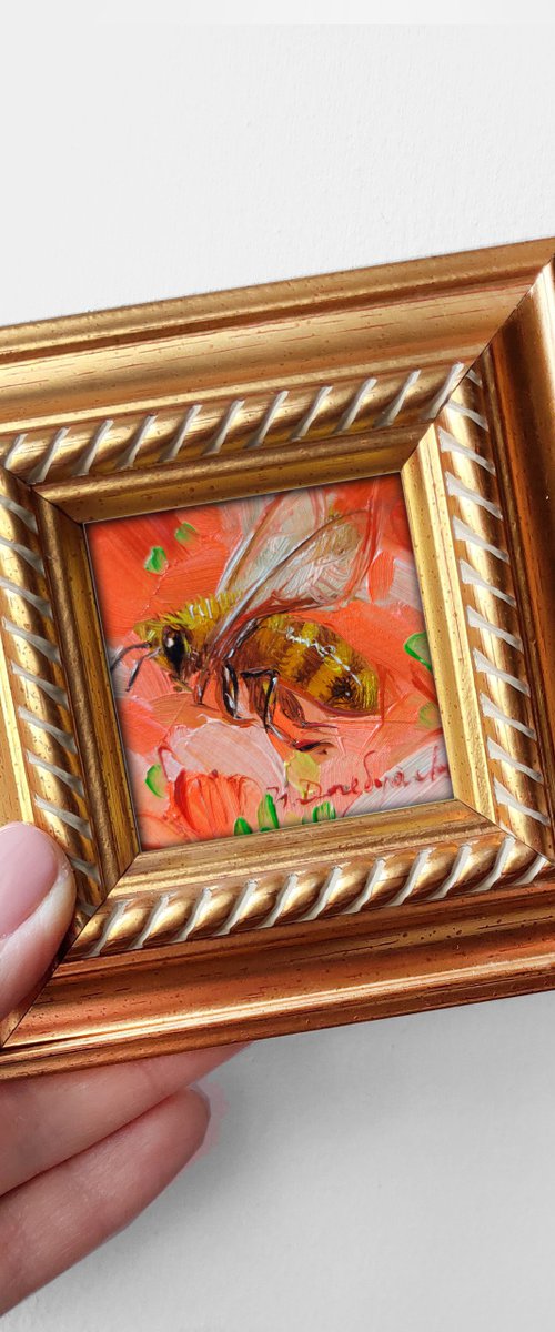 Bee by Nataly Derevyanko