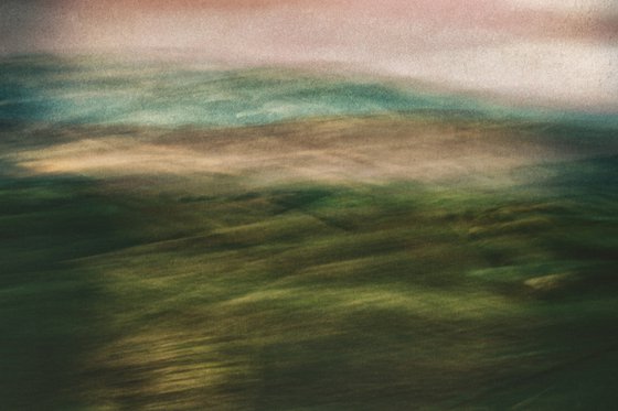 Nocturne for a fading hill