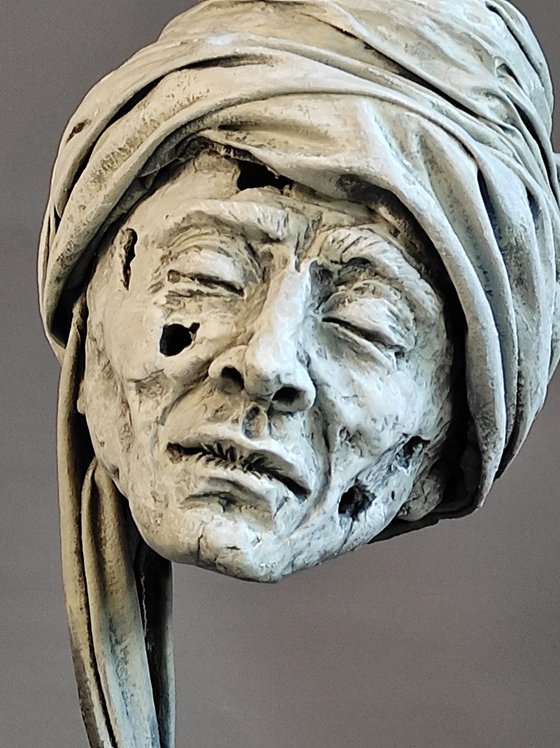 "Citizen of Kabul" Unique sculpture57x25x25cm