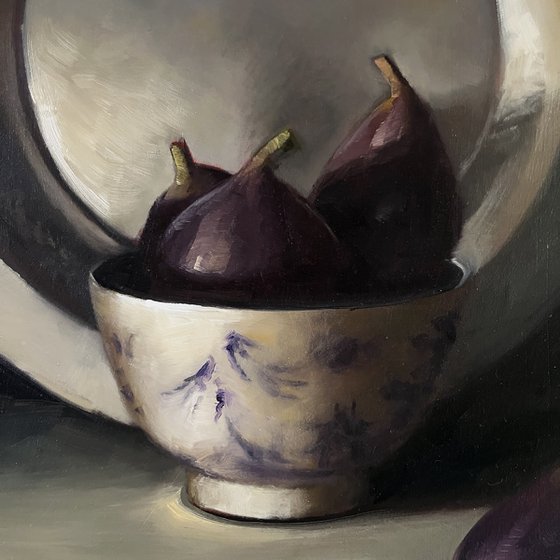 Figs and silver bowl