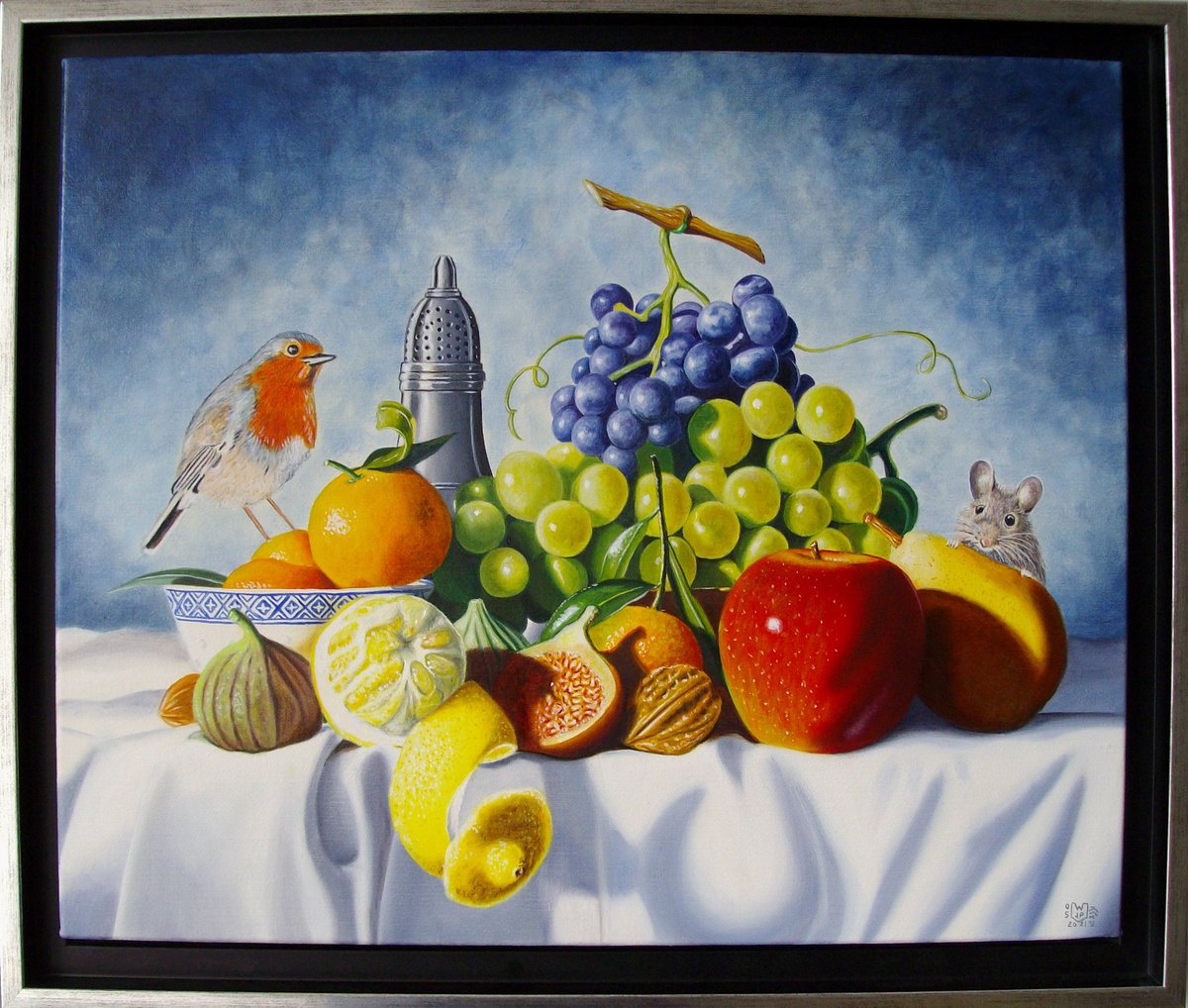Robin on fruit island by Jean-Pierre Walter