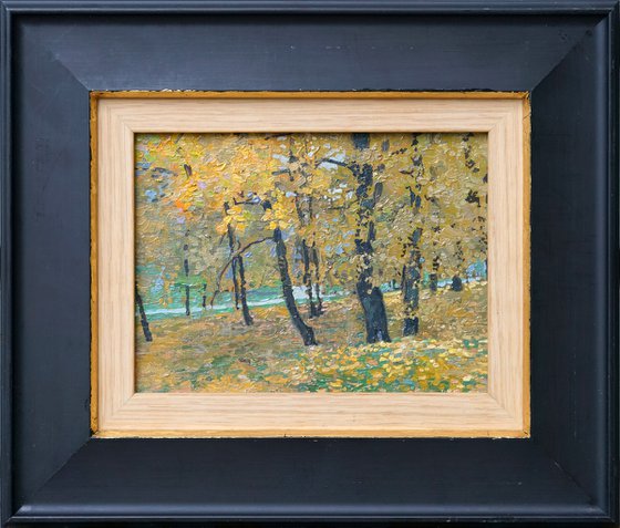 Tsaritsyno. Autumn leaves