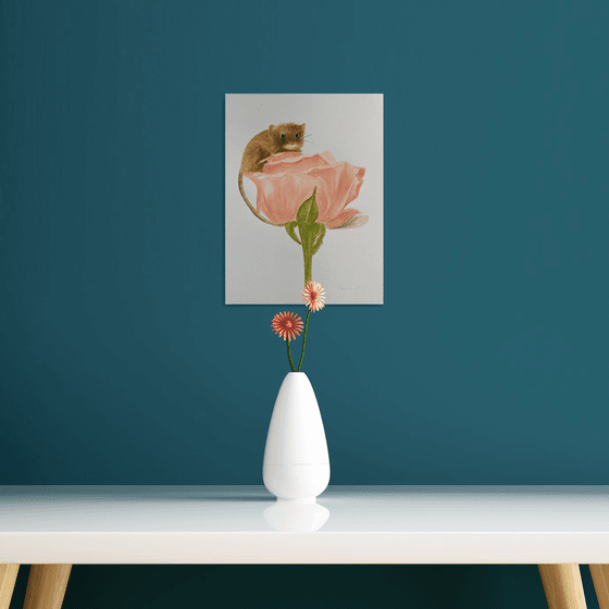 Mouse on rose