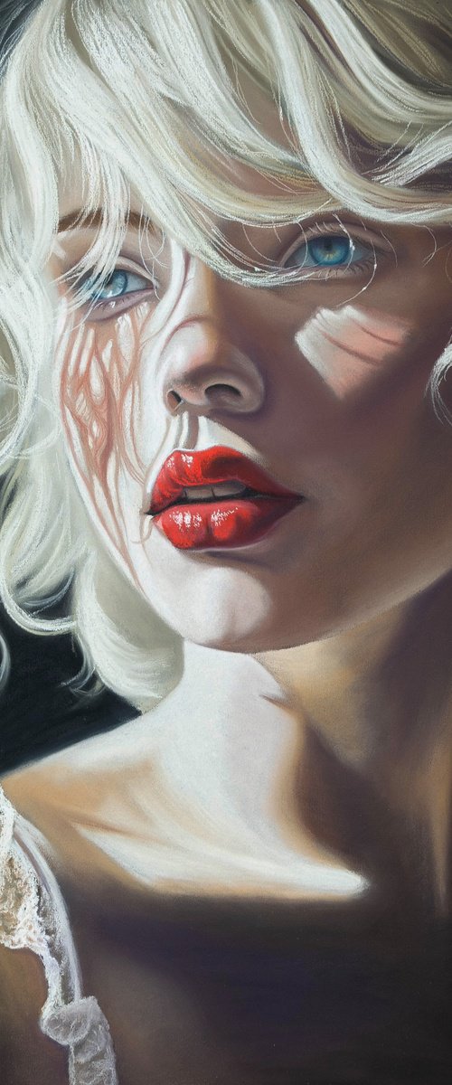 Albino girl by Inna Medvedeva