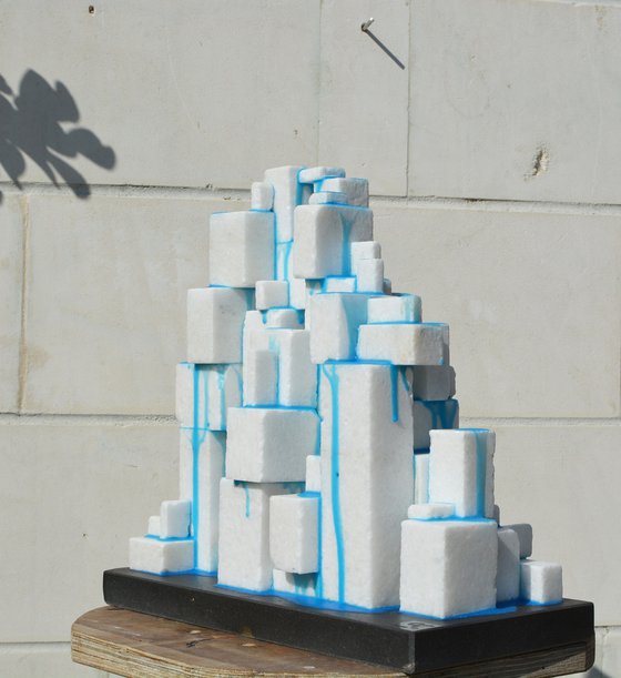 "Noble Deconstructivism"