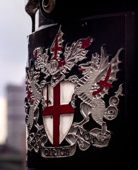 City of London shield : May 2021  1/20 12"X8"