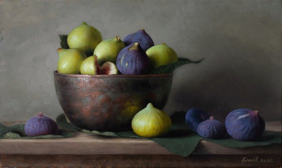 Black and green figs