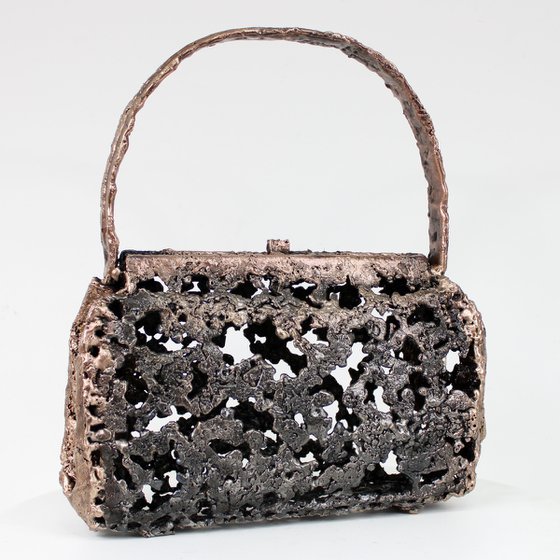 Handbag - Sculpture in bronze and steel lace