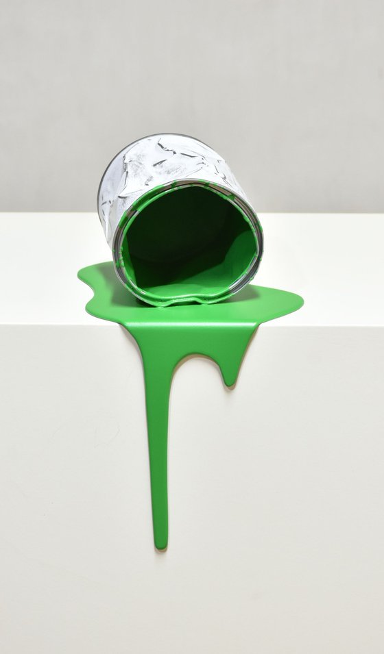 Le vieux pot de peinture vert - 332