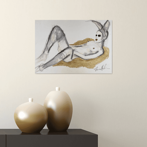 Homage to Egon Schiele - Reclining nude on gold Blanket