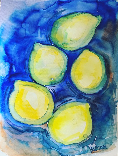 Lemon in the water by Olga Pascari